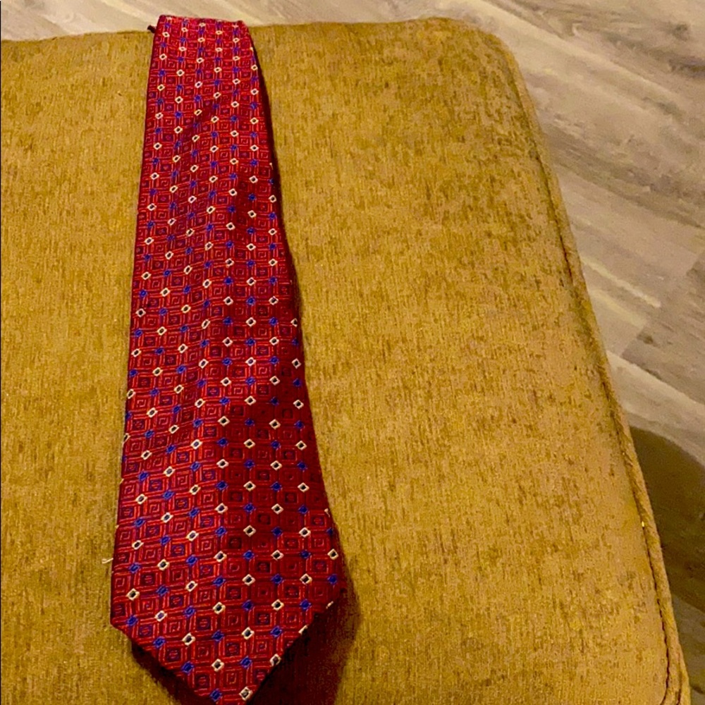 Tommy Hilfiger 100% silk tie